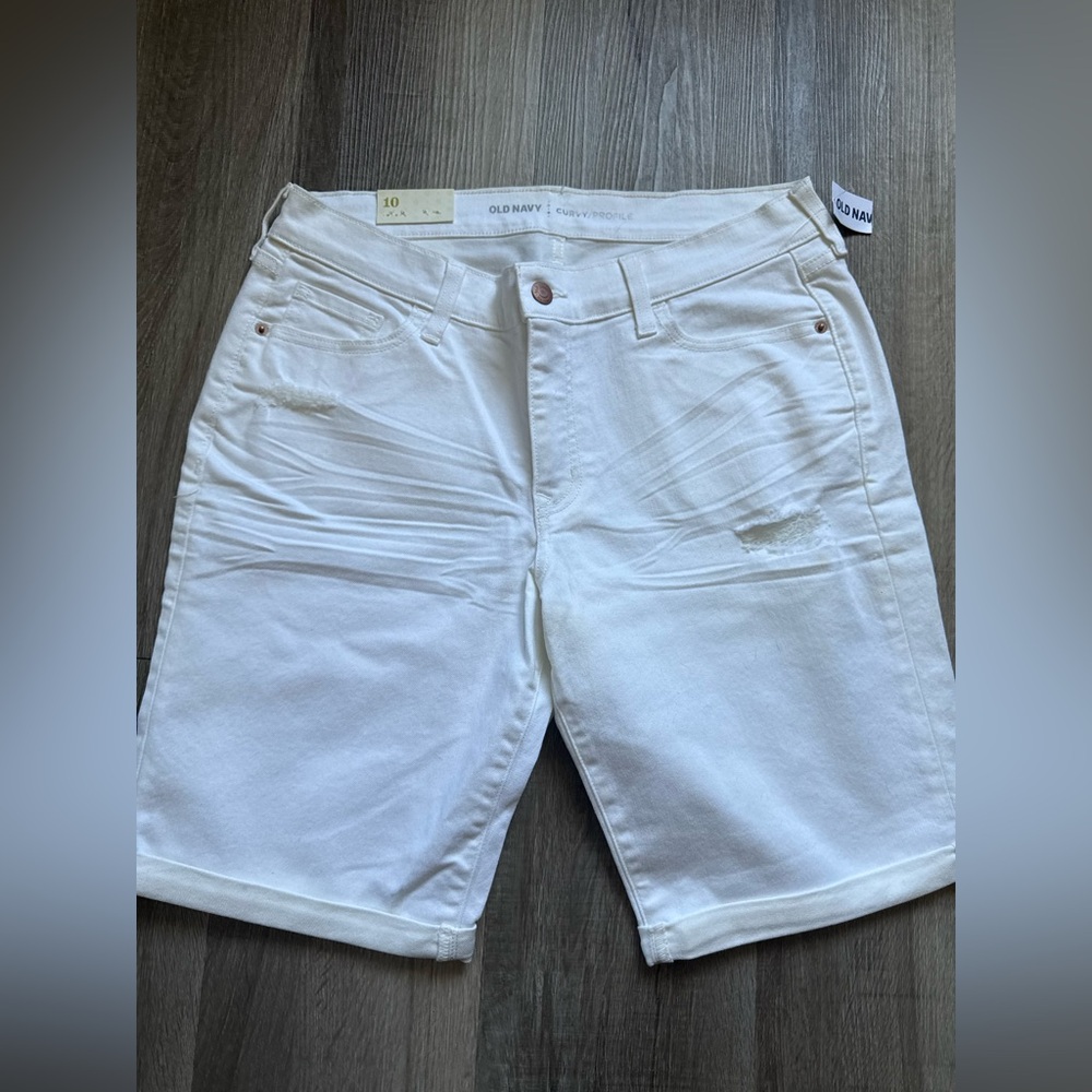 Old Navy Women’s  White Stretch Denim Distressed Shorts